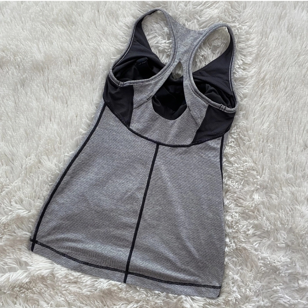 LULULEMON Racerback Keyhole Stripe Tank Size 8 - Picture 2 of 4